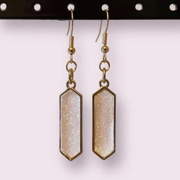 2/21/23*** - 3 for $15 gold and white sparkled earrings - Picture 1 of 2